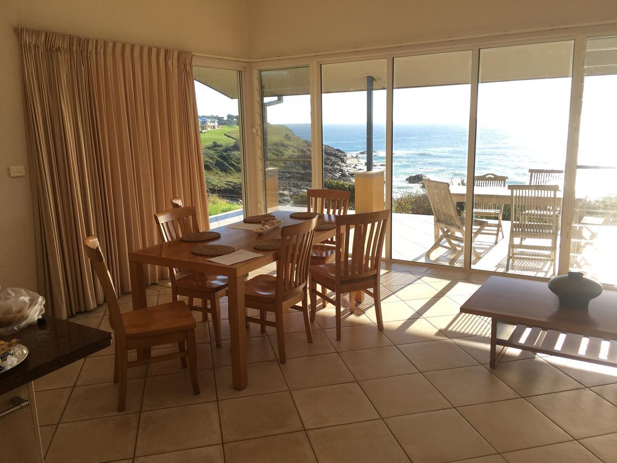 Oceanscape Luxury Beachfront Villas Scotts Head Eksteriør bilde
