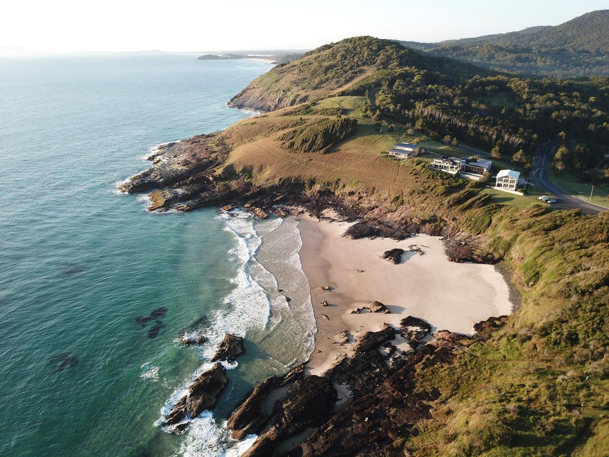 Oceanscape Luxury Beachfront Villas Scotts Head Eksteriør bilde
